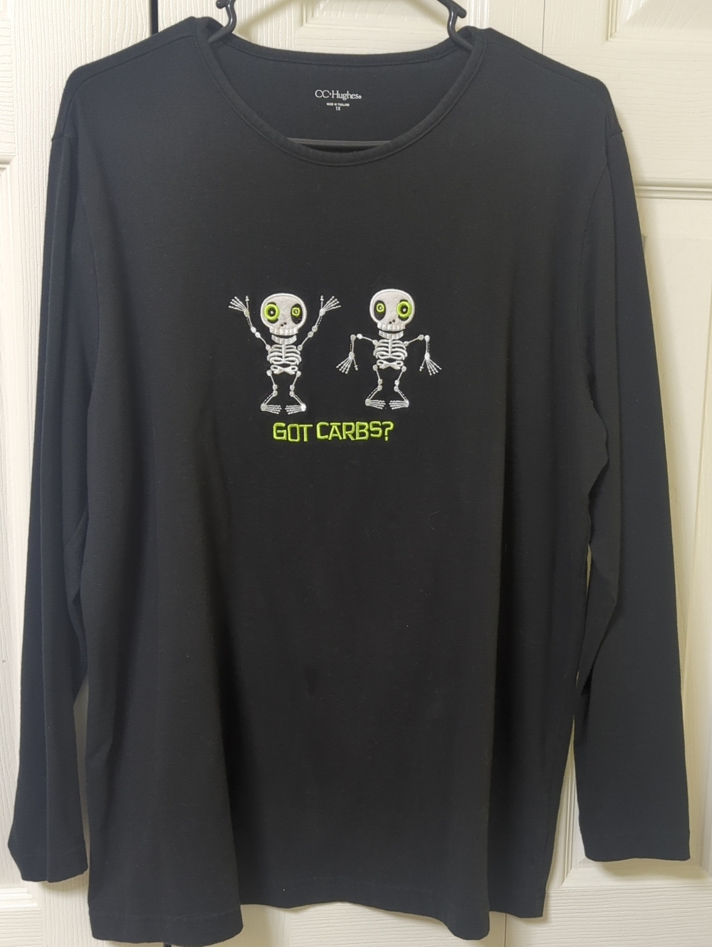Women's 1X Black Long-Sleeve Embroidered 'Got Carbs?' Skeleton Tee Halloween